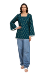 Vastraanii Women's Teal Paisley Print Cotton Top with Square Neck & Lace Detail