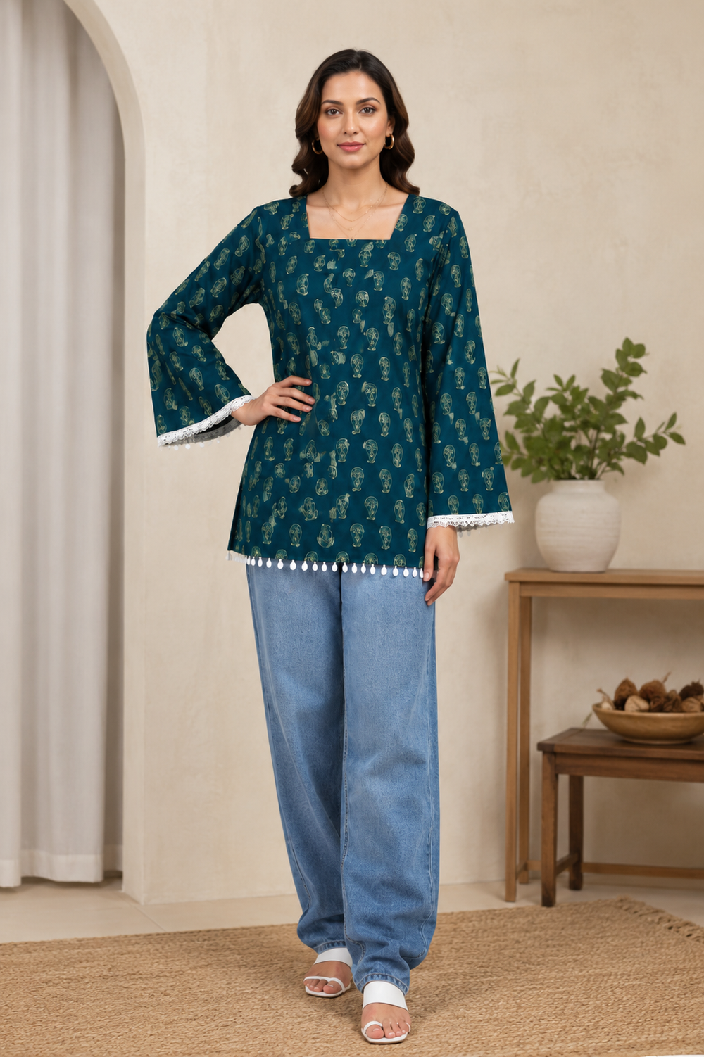 Vastraanii Women's Teal Paisley Print Cotton Top with Square Neck & Lace Detail