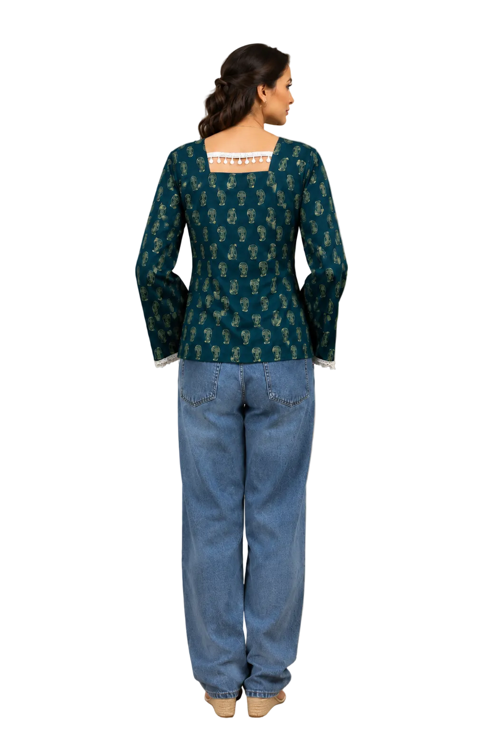 Vastraanii Women's Teal Paisley Print Cotton Top with Square Neck & Lace Detail