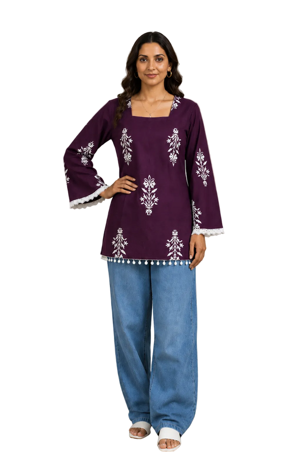 Vastraanii Women's Purple Floral Printed Cotton Top with Square Neck & Lace Trim