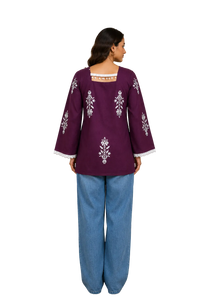 Vastraanii Women's Purple Floral Printed Cotton Top with Square Neck & Lace Trim