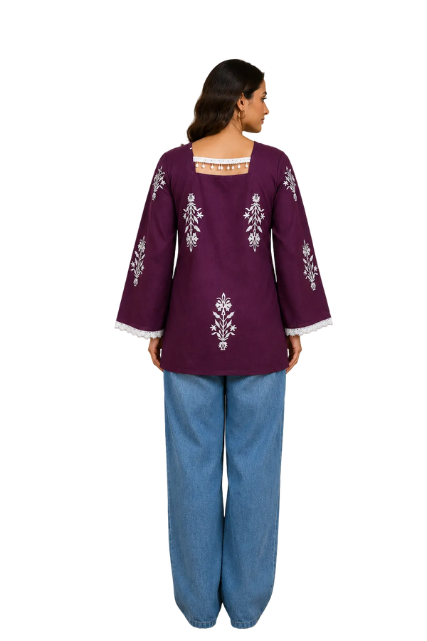Vastraanii Women's Purple Floral Printed Cotton Top with Square Neck & Lace Trim