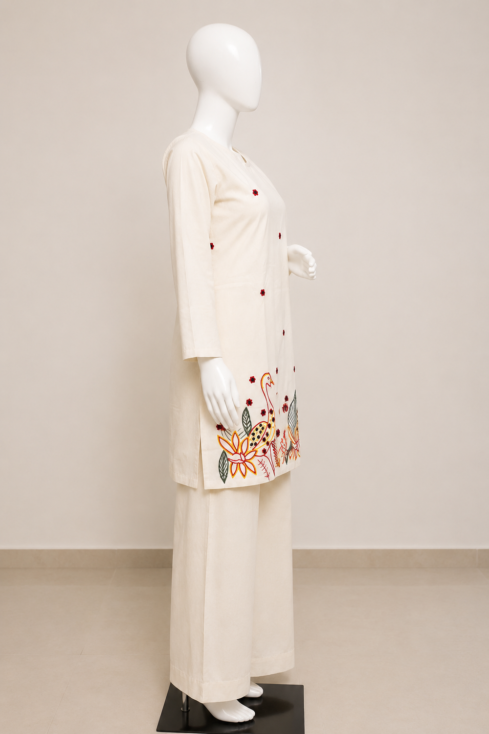 Women’s Ivory Floral Embroidered Kurta with Palazzo Set