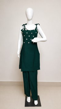Vastraanii Women’s Green Embellished Tie-Strap Co-ord Set